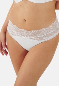 SugarShape String - ivory