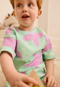 Next 3 PACK  REGULAR FIT SET - Komplet pižame - multi pastel stars