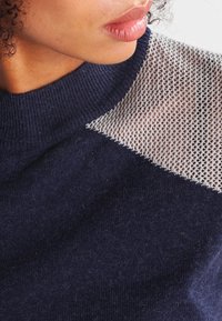 YAS Strickpullover - dark blue