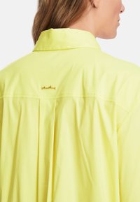 Marc Cain Button-down blouse - bright limelight