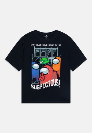 T-shirt in cotone nero con personaggi dei cartoni animati colorati e la scritta "CHI PUÒ AVER FATTO QUESTO? SOSPETTOSO!" stampata sul fronte.