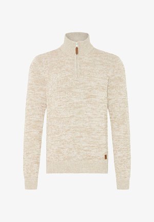Lys beige pullover sweater med en halv-zip krave, strik tekstur og et subtilt meleret mønster. Har et lille brunt logo-mærke ved kanten.