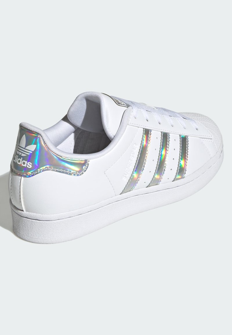 adidas shoes logo 2018