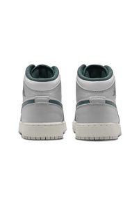 Jordan AIR JORDAN 1 MID SE UNISEX - Sneakers high - white oxidized green-sail-neutral grey