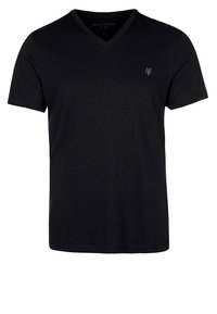 Camiseta de algodón negra de manga corta con escote en V y pequeño logo gris "M O P" en el lado izquierdo del pecho.