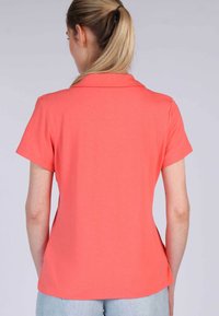 Lykka du Nord CELESTINA - Button-down blouse - peach