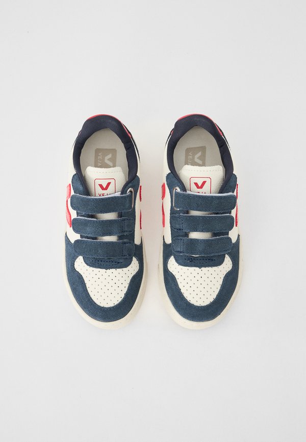 SMALL V 10 UNISEX - Trainers4