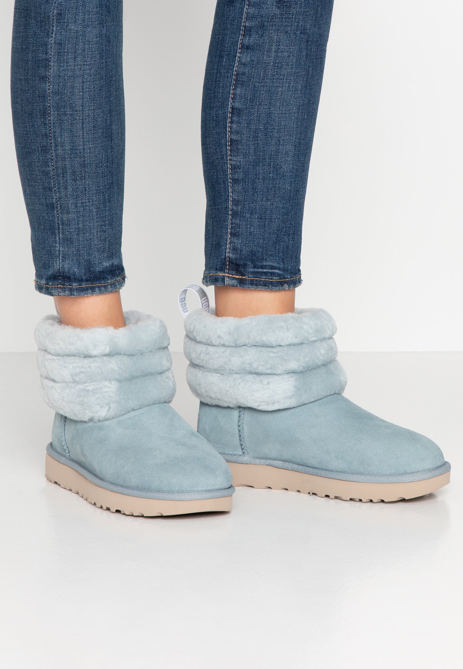 fluff mini uggs