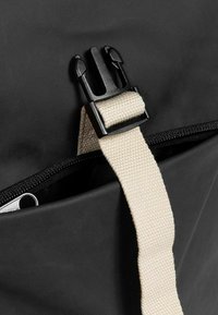 Eastpak UP ROLL - Sac à dos - upgrained black