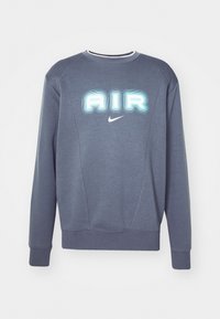 Selecionado, iron grey