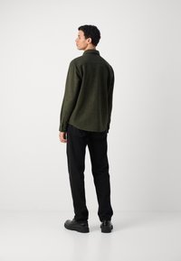 INDICODE JEANS Cămașă - mottled olive