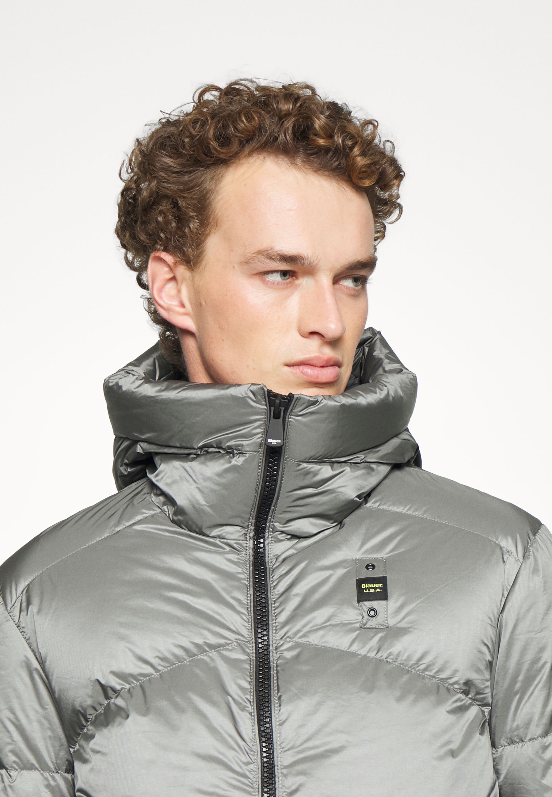 blauer puffer jacket
