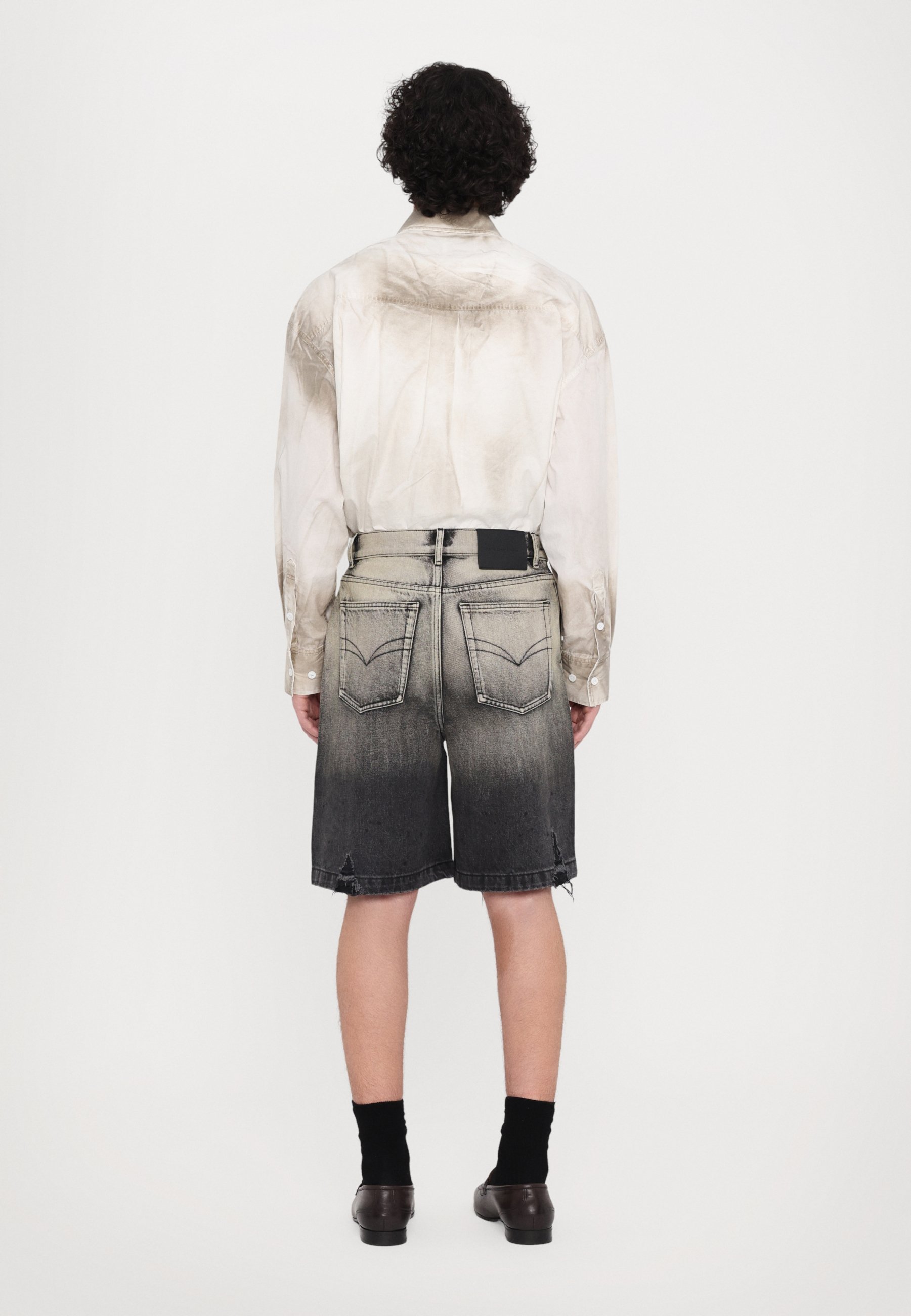 Feng Chen Wang GRADIENT WASHED UNISEX - Short en jean - black