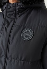CLOSURE London HOODED SHORT PUFFER JACKET - Téli dzseki - black