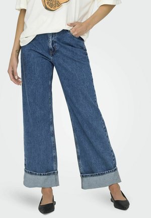 MIT WEITEM ONLHOPE AILLE WEITER   - Wide Leg - medium blue denim