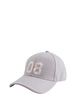 Casquette de baseball grise avec le numéro "08" brodé en rose, design structuré, texture en tissu, et une visière incurvée.