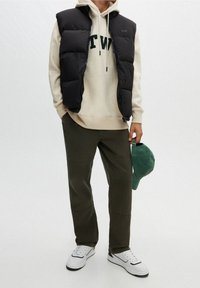 PULL&BEAR Weste - mottled black