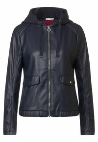 Marinblå läderjacka med huva, dragkedjor, framfickor och stickade detaljer på axlarna, med en slät yta och modern design.