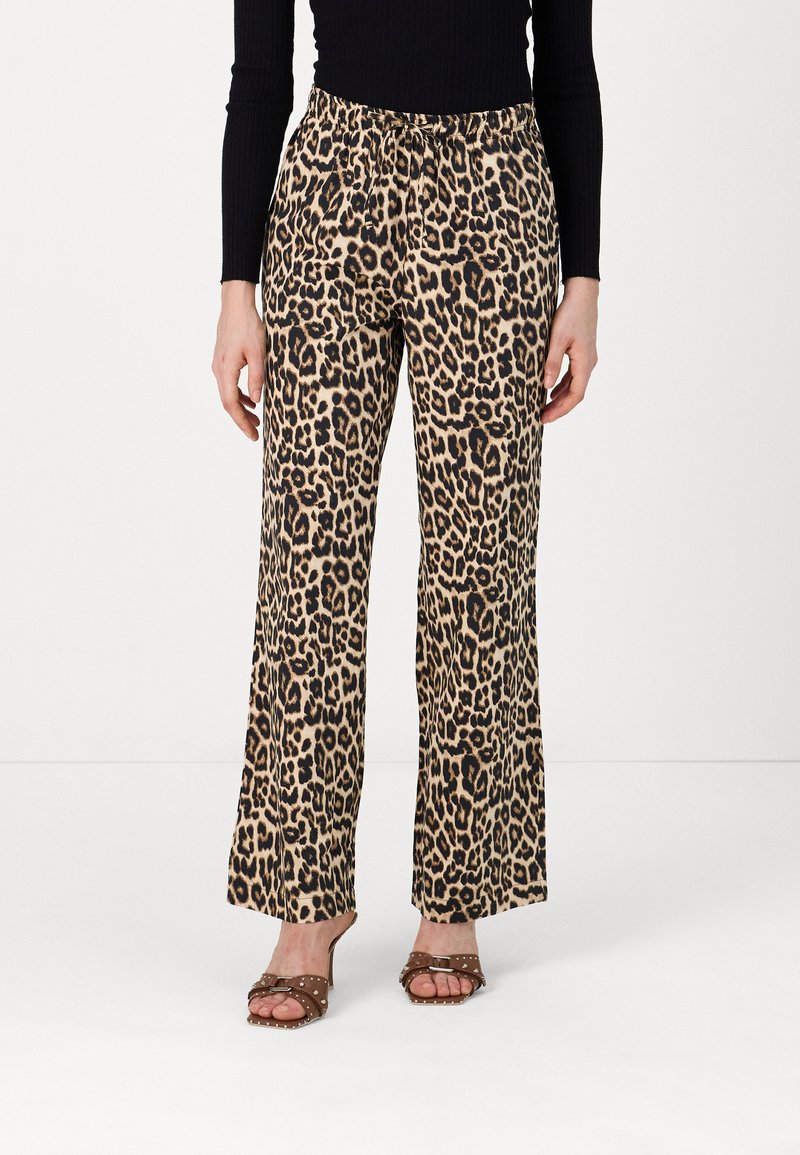 ONLY ONLCLARA PULLUP PANT - Trousers - black