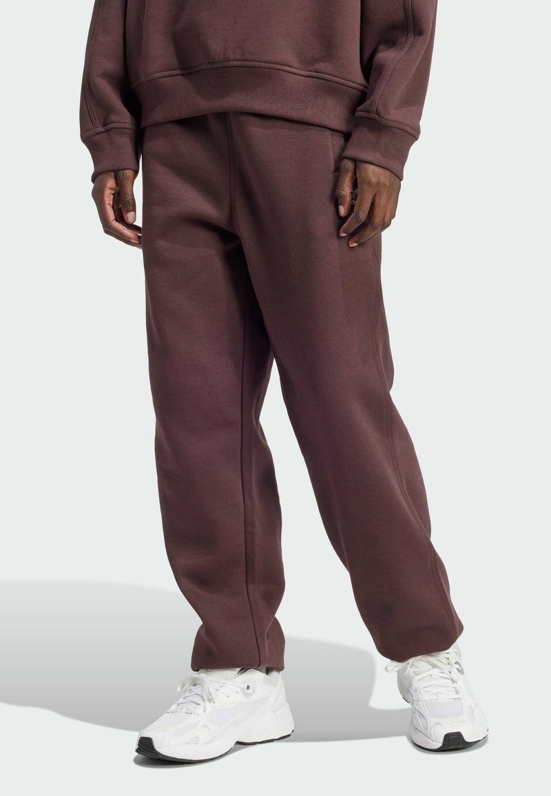 adidas Originals JOGGERS - Dresside alumine osa - shadow brown