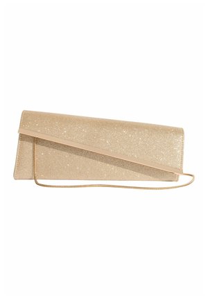Pochette rectangulaire dorée pailletée avec une fine chaîne dorée et un rabat diagonal.