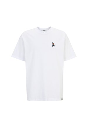 Weißes Baumwoll-T-Shirt mit kurzen Ärmeln, Rundhalsausschnitt, mit einem kleinen bunten Vogel und einem Textdesign auf der linken Brust.