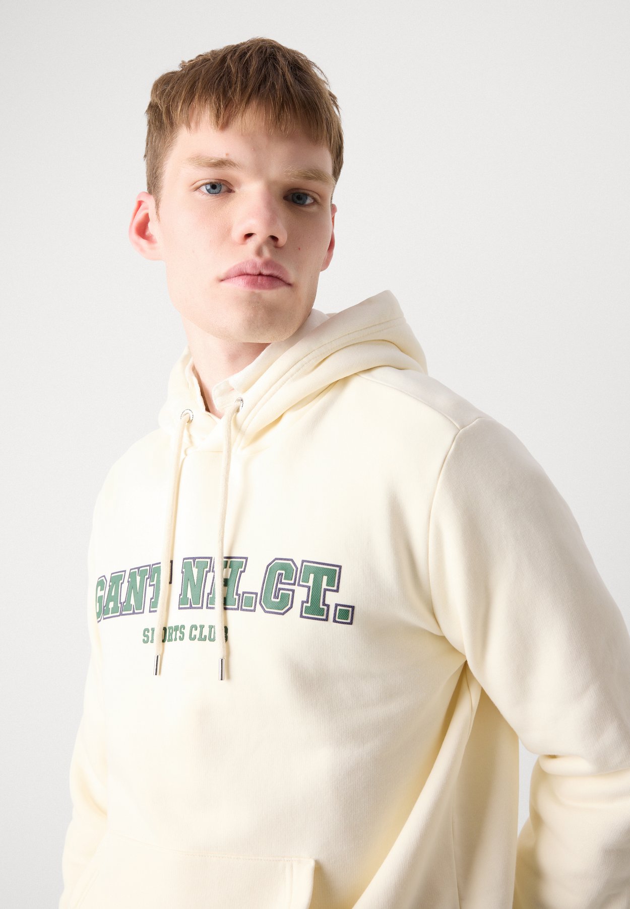 GRAPHIC HOODIE