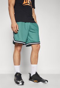Nike Performance DNA SHORT - Spordišortsid - bicoastal/black/white