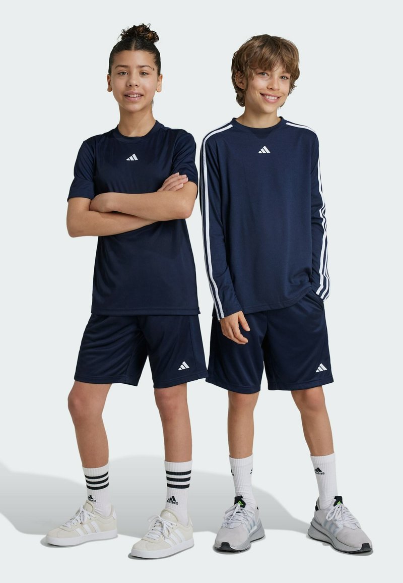 adidas Performance ESSENTIALS REGULAR FIT KIDS - Pantalón corto de deporte - legend ink   white