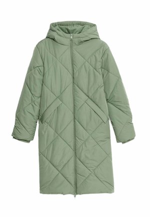 Manteau long matelassé en tissu vert doux avec une capuche, dotée d'une fermeture éclair à l'avant et de deux poches latérales. Motif de couture en losanges.