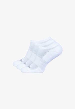 Weiße Knöchelsocken mit einem Netzdesign für Atmungsaktivität, verstärkter Zehen- und Fersenbereich, einem glatten Material und einem Logodetail an der Zehe.