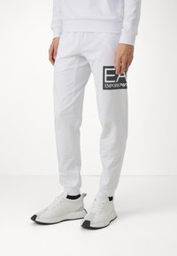 EA7 Emporio Armani - TROUSER - Treningo apatinė dalis - bianco Miniatiūros vaizdas 1