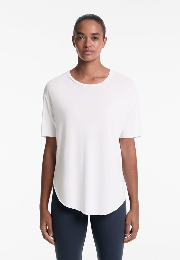 SOFT TOUCH SHORT-SLEEVED - T-Shirt basic