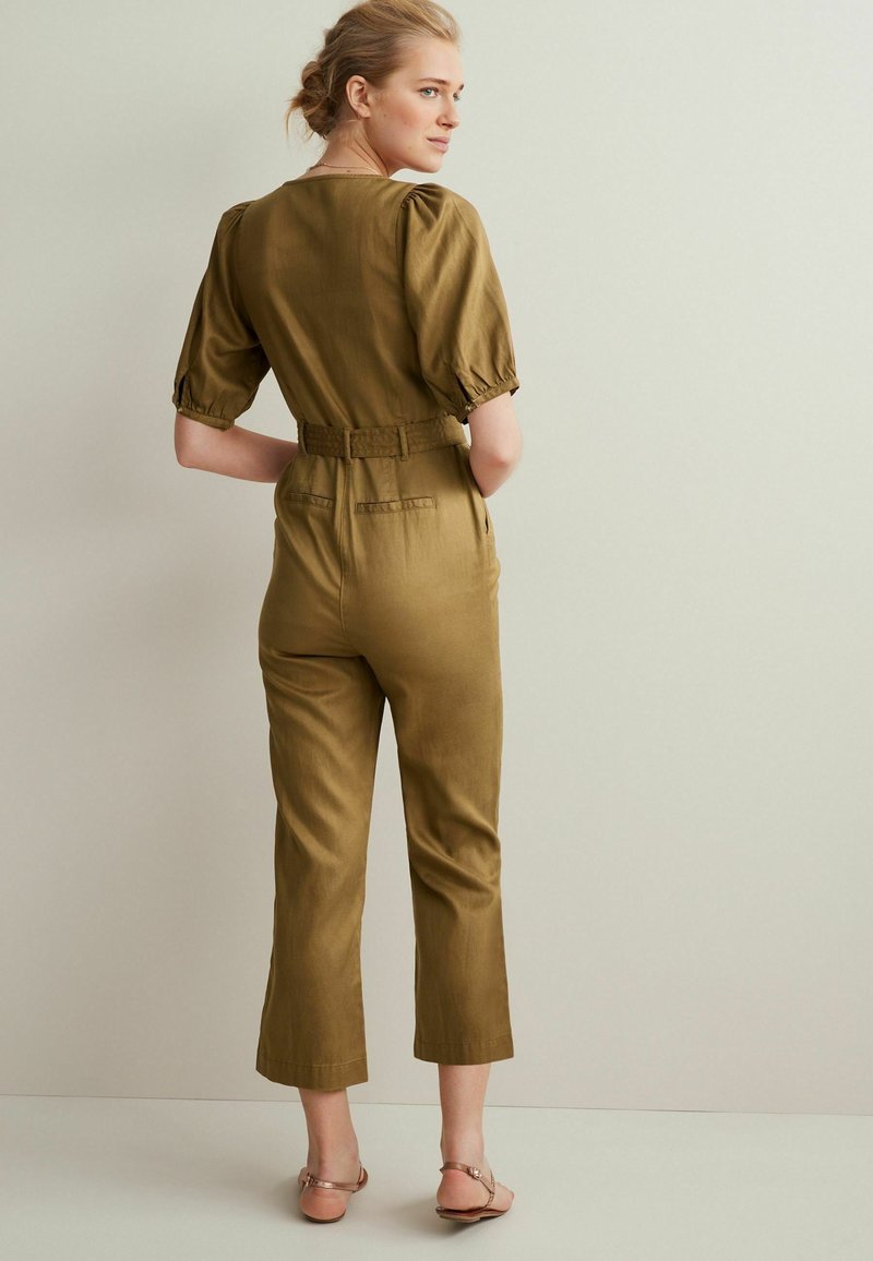 Damen Kleider | Next TIE WAIST Jumpsuit camel neutral/ocker - CW82565 Damen Kleider | Next TIE WAIST Jumpsuit camel neutral/ocker - CW82565
