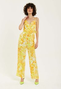 Liquorish AND ORANGE FLORAL PRINT V-NECK  - Jumpsuit - yellow