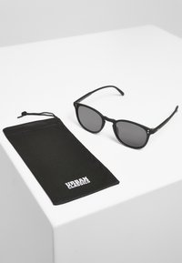 Urban Classics ARTHUR UC - Sončna očala - black grey