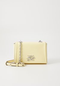 Selezionato, sunlight