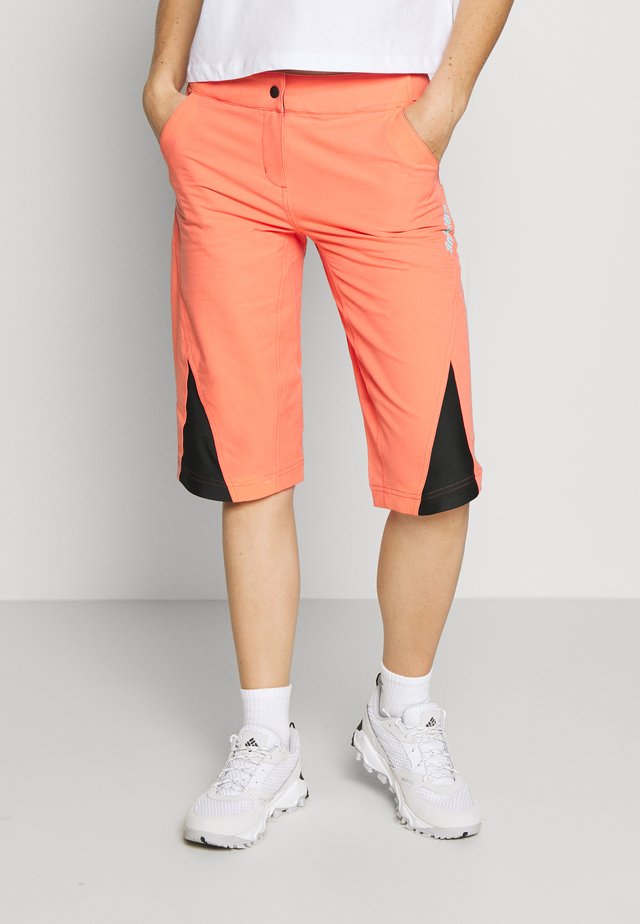 STAR FLOWZ SHORT - Urheilushortsit - living coral/black