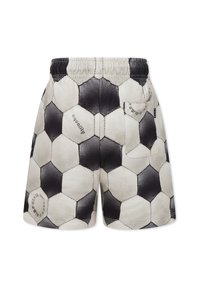 Sort-hvide shorts designet med et fodboldmønster, der har en elastisk talje og en sidelomme for ekstra funktionalitet.