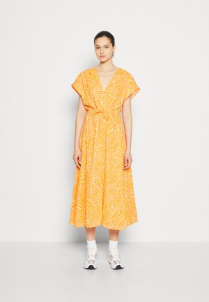 IMILLA DRESS - Hverdagskjole - peach cobbler mix