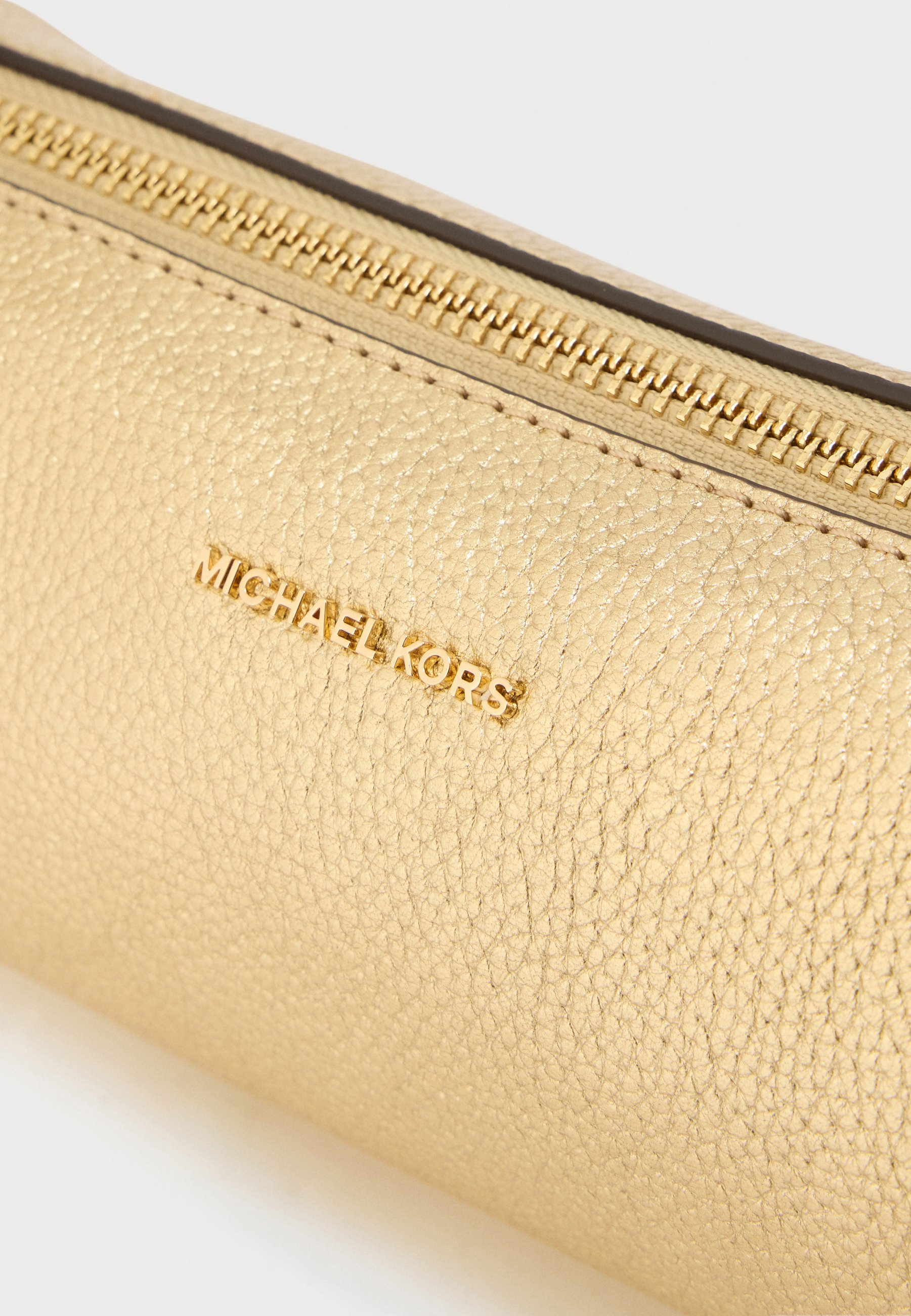 MICHAEL Michael Kors IZZY POUCHETTE - Handbag - pale gold-coloured