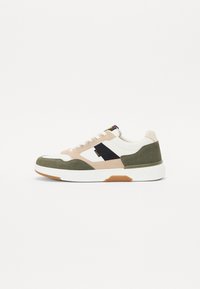 Επιλέχθηκε, off white/beetle