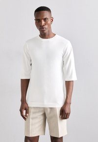 KNITID CREW NECK TEE - Pamata T-krekls - white splash