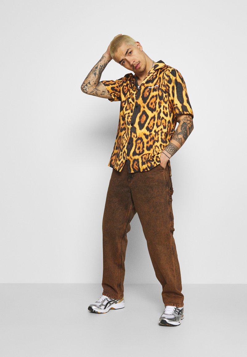 Carhartt Wip Single Knee Pant Allendale Cargohose Rum Crater Wash Braun Zalando De