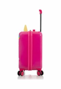 Valigia rigida rosa con finitura lucida, caratterizzata da un accento a corno giallo nella parte superiore, manico retrattile e quattro ruote.