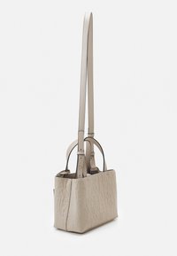 Armani Exchange SMALL SHOPPING BAG - Mala de mão - cachemire
