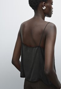 Thumbnail Image 3