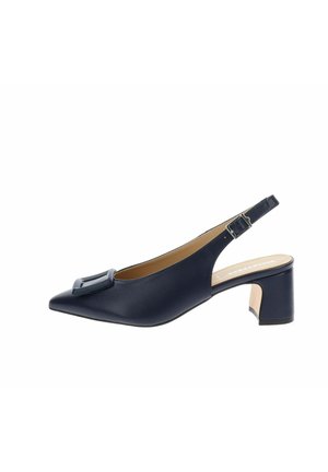 Chaussure slingback en cuir bleu marine à bout pointu, petit talon bloc, bride réglable avec boucle et boucle carrée décorative à l'avant.