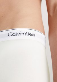Calvin Klein Underwear TRUNK 5 PACK MODERN CS HOLIDAY - Apakšbikses - bl nbs cld lps blu ar ic twn pt