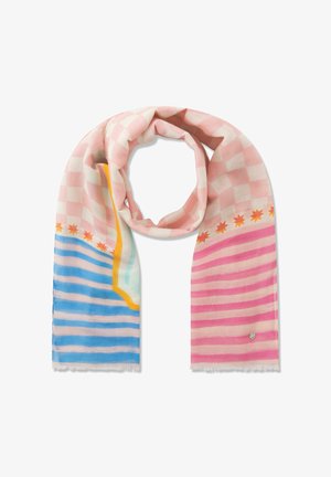 Écharpe avec un motif à damier rose et blanc, des motifs d'étoiles orange, des rayures horizontales bleues et roses, et un petit emblème de trèfle vert.